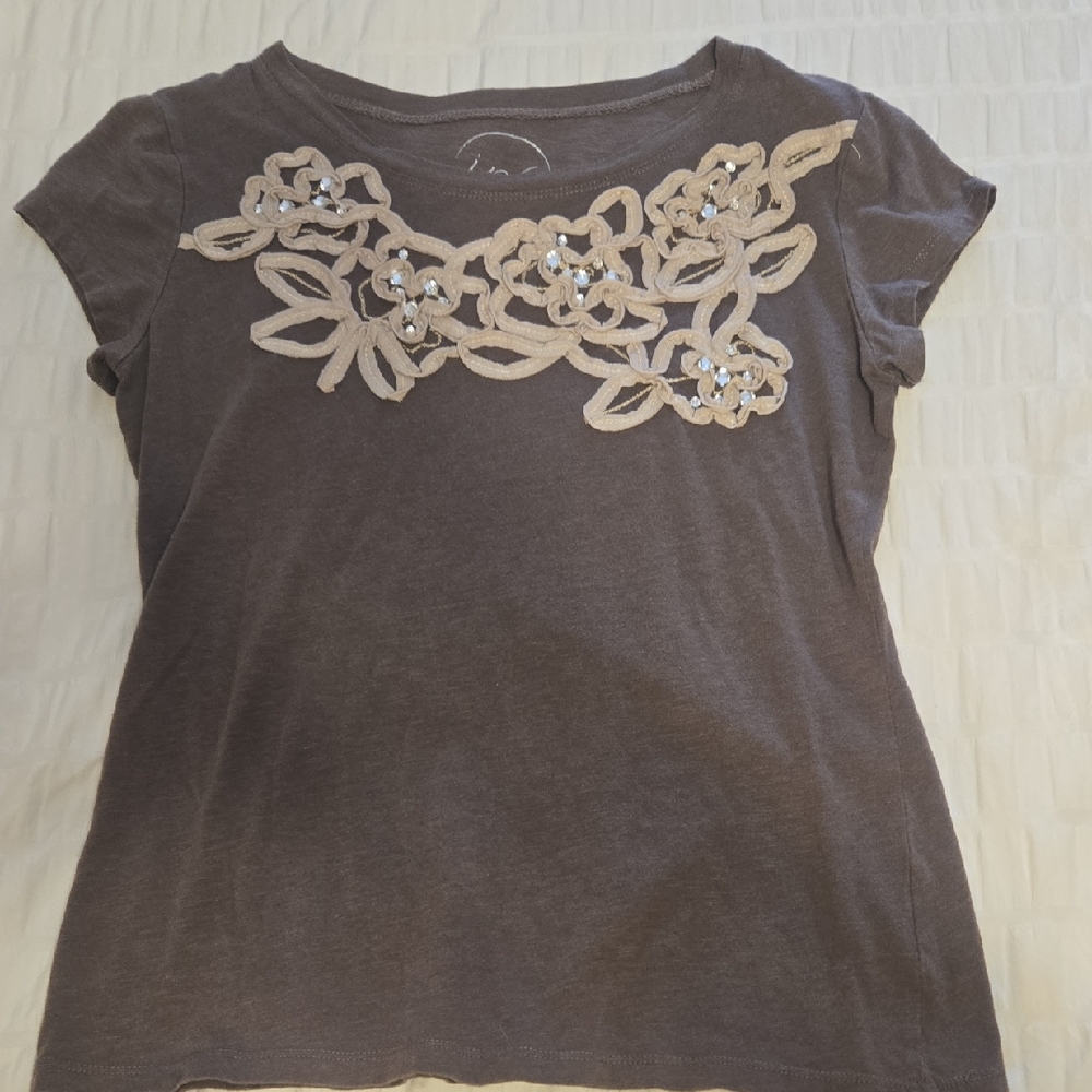 💥INC International Concepts Gray Floral Embellished Tee